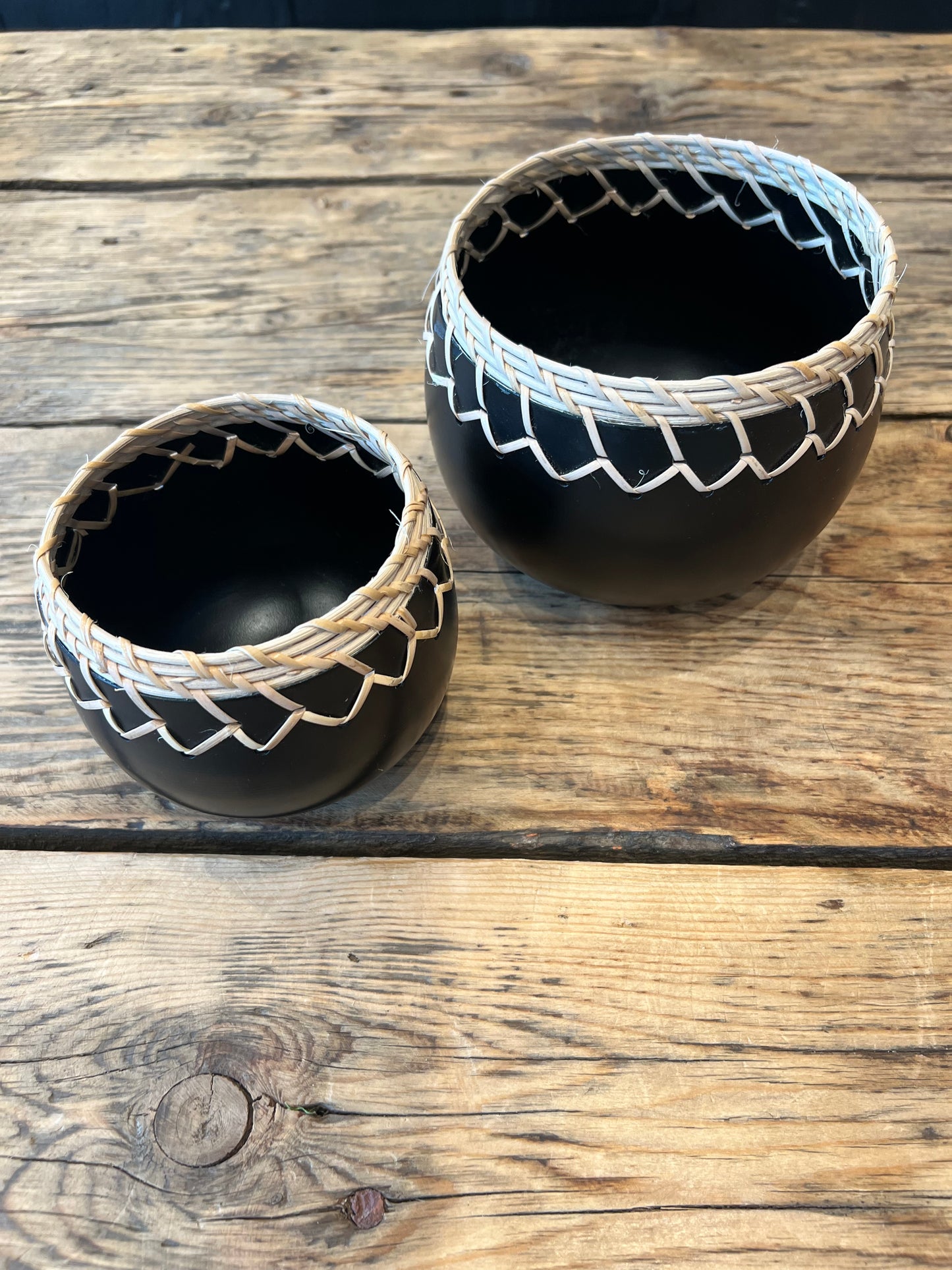 Simply French Bowl - Black Large