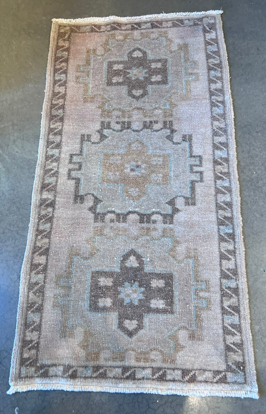 Vintage Turkish Yastik Rug J77940