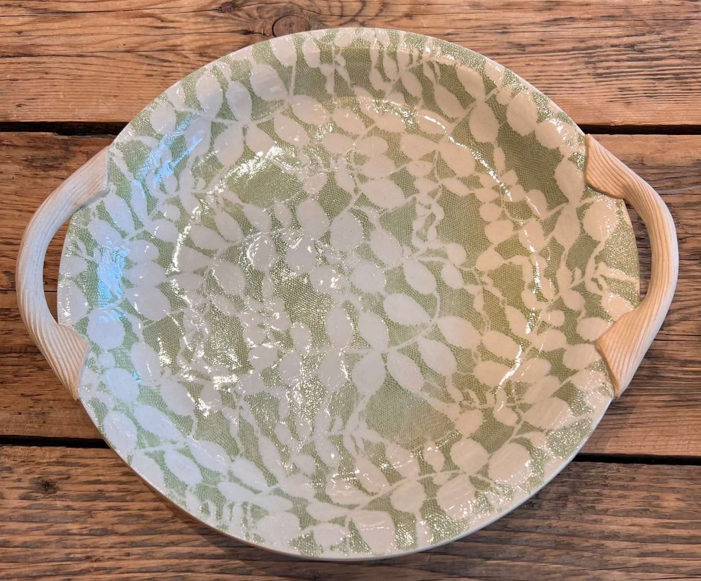 13" Round w/ Handles