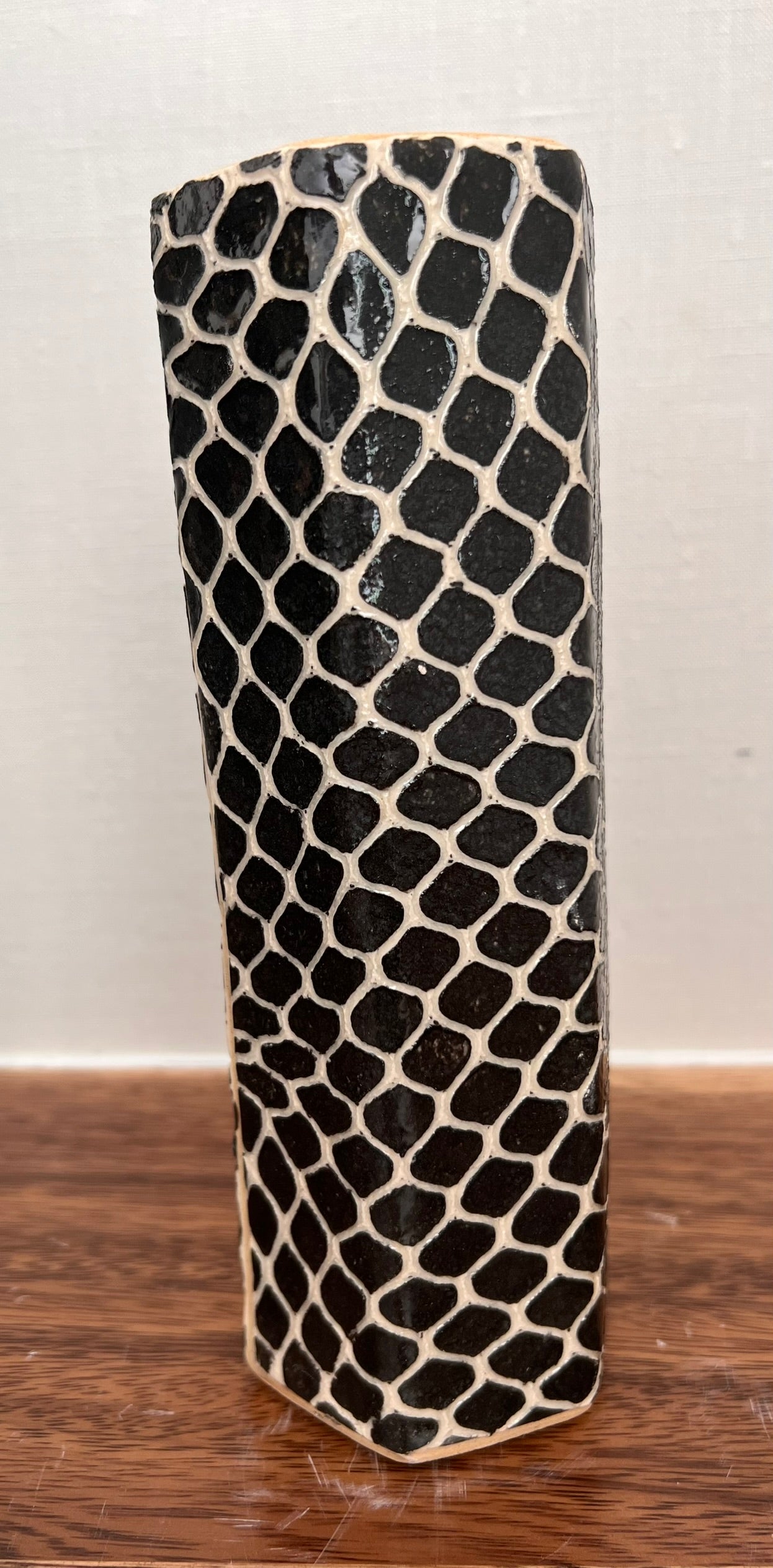 Hexagon Vase - Taj