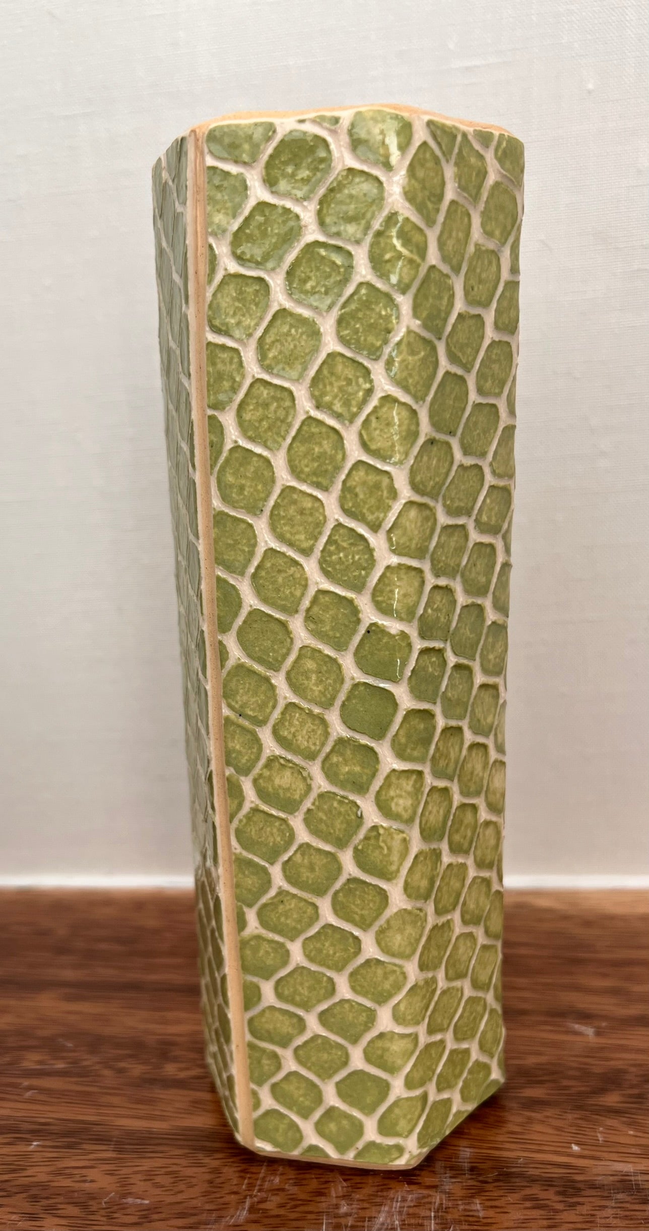 Hexagon Vase - Taj