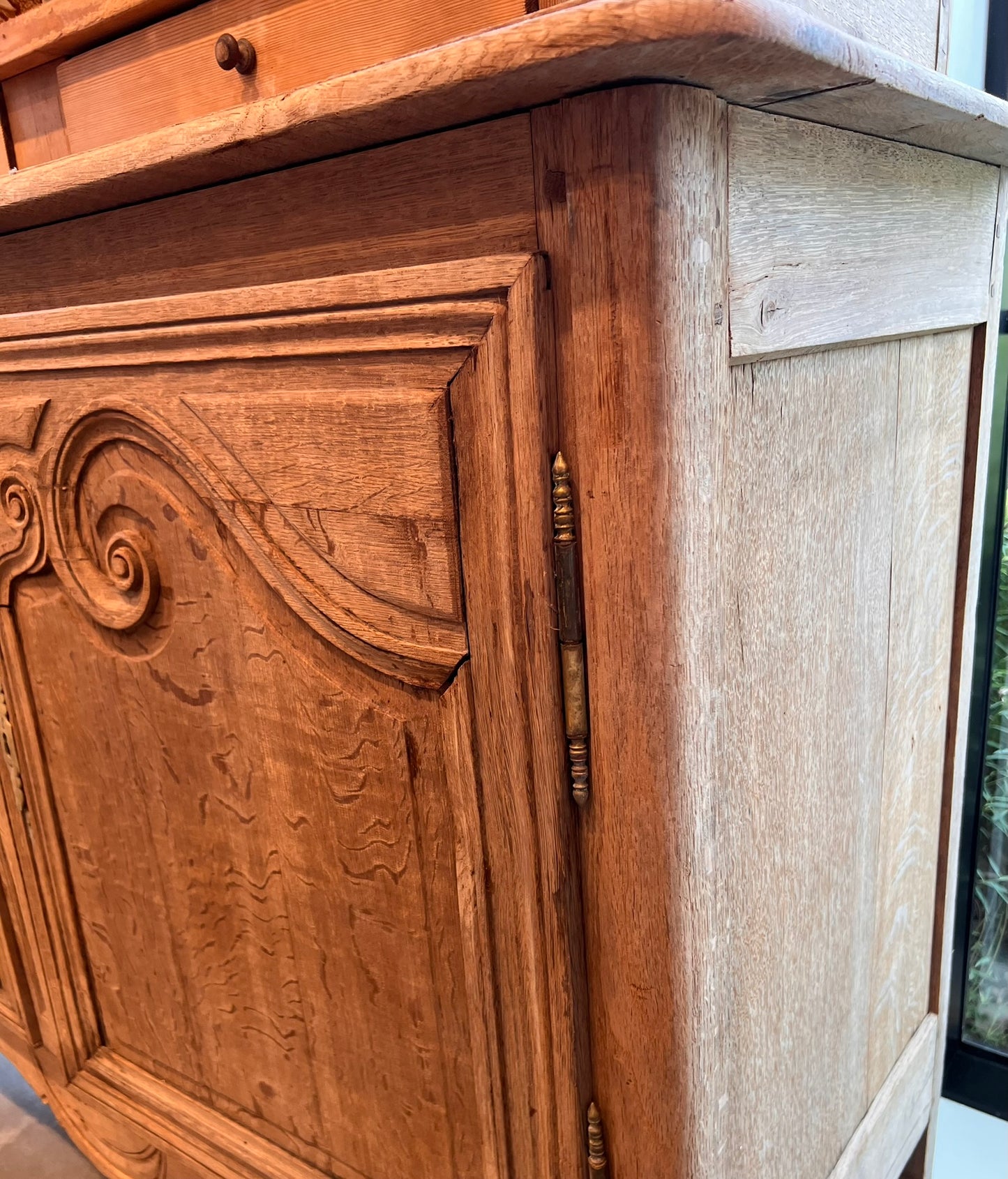 Antique French Carved Oak Buffet Hutch, 19th Century