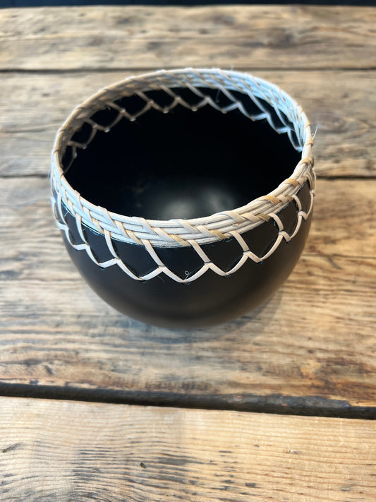 Simply French Bowl - Black Large