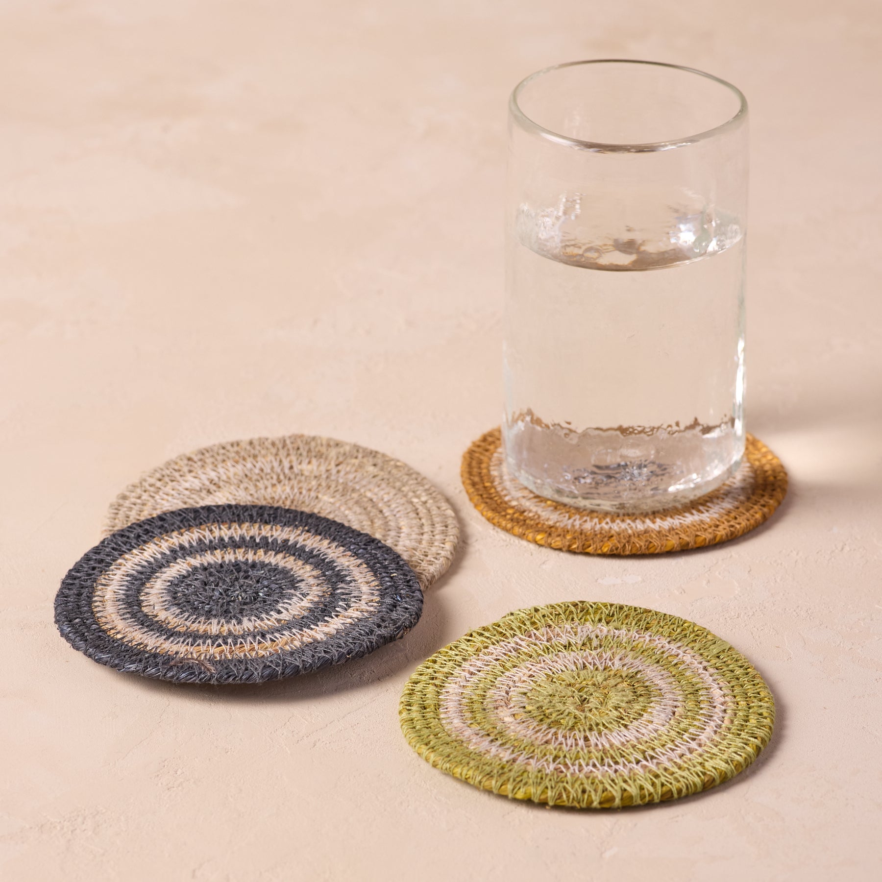 Hydra Woven Seagrass Coaster – Mélange