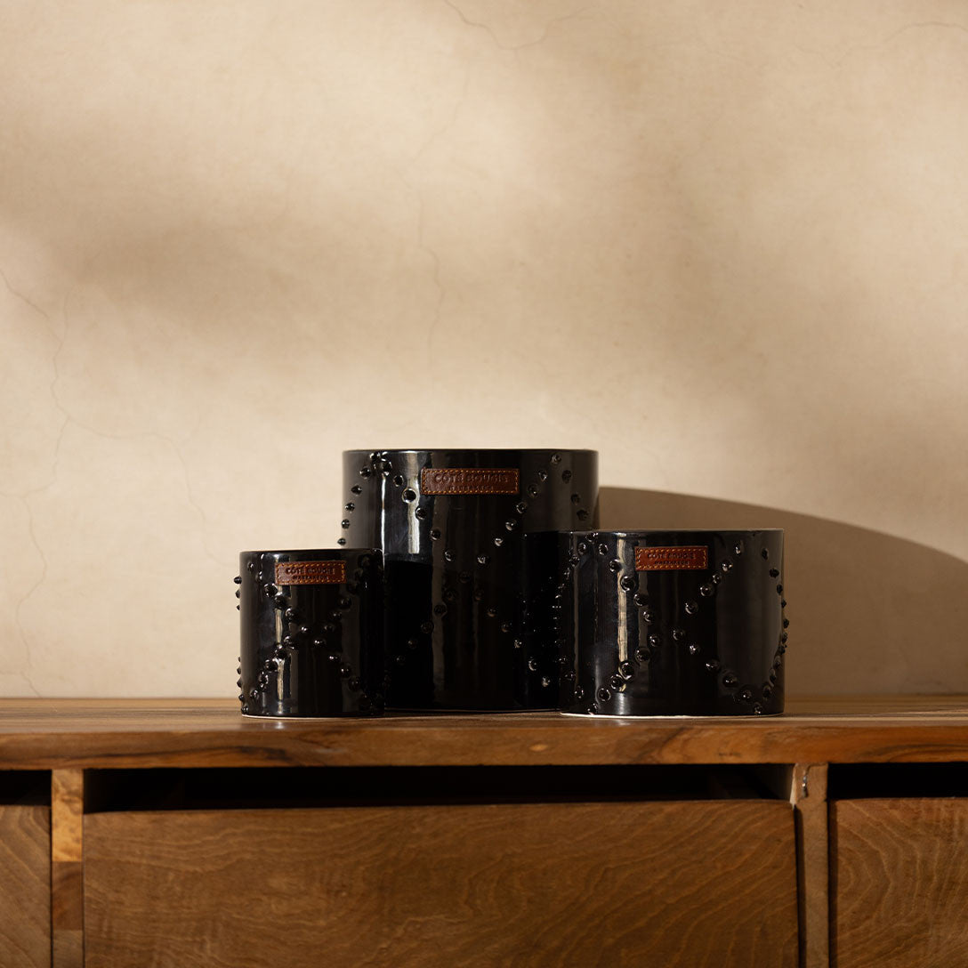 Nomad Black - Atlas Cedar